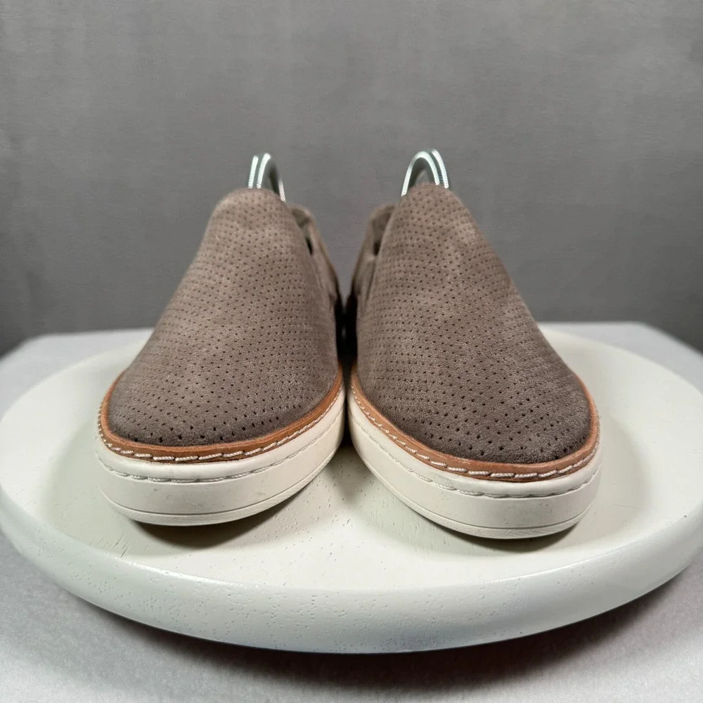 Ugg Adley Perf Slip On Sneaker Womens 9.5 Brown Tan Suede Leather Flat 1018375 - Picture 2 of 9